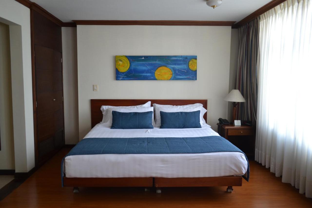 Pop Art Hotel Las Colinas 马尼萨莱斯 外观 照片