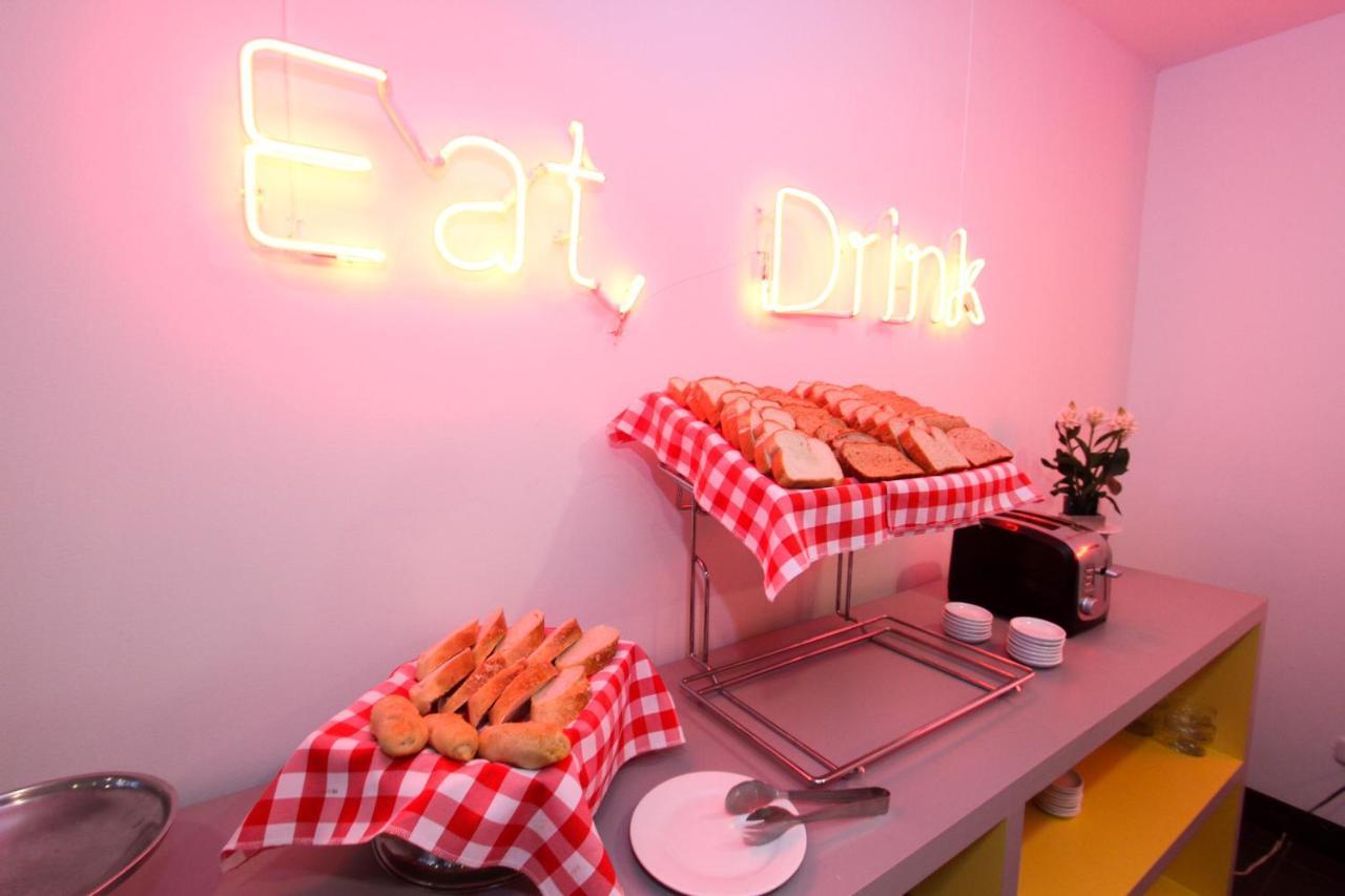 Pop Art Hotel Las Colinas 马尼萨莱斯 外观 照片