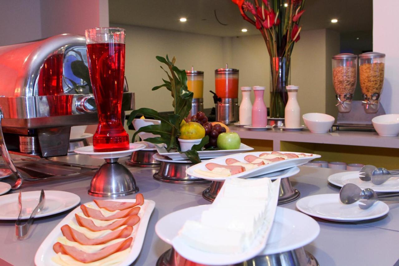 Pop Art Hotel Las Colinas 马尼萨莱斯 外观 照片