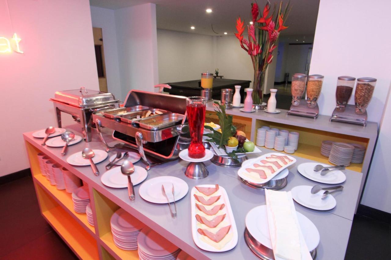 Pop Art Hotel Las Colinas 马尼萨莱斯 外观 照片