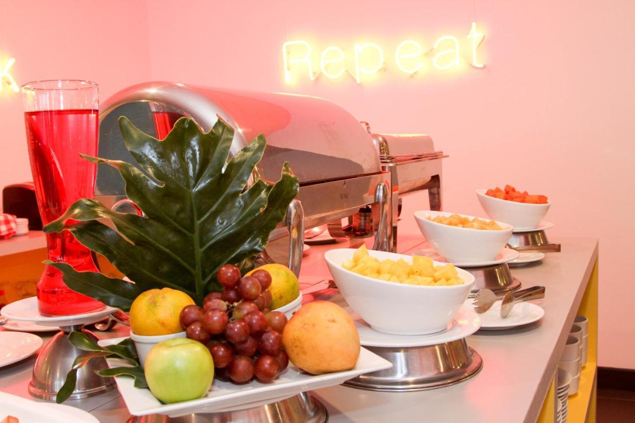 Pop Art Hotel Las Colinas 马尼萨莱斯 外观 照片