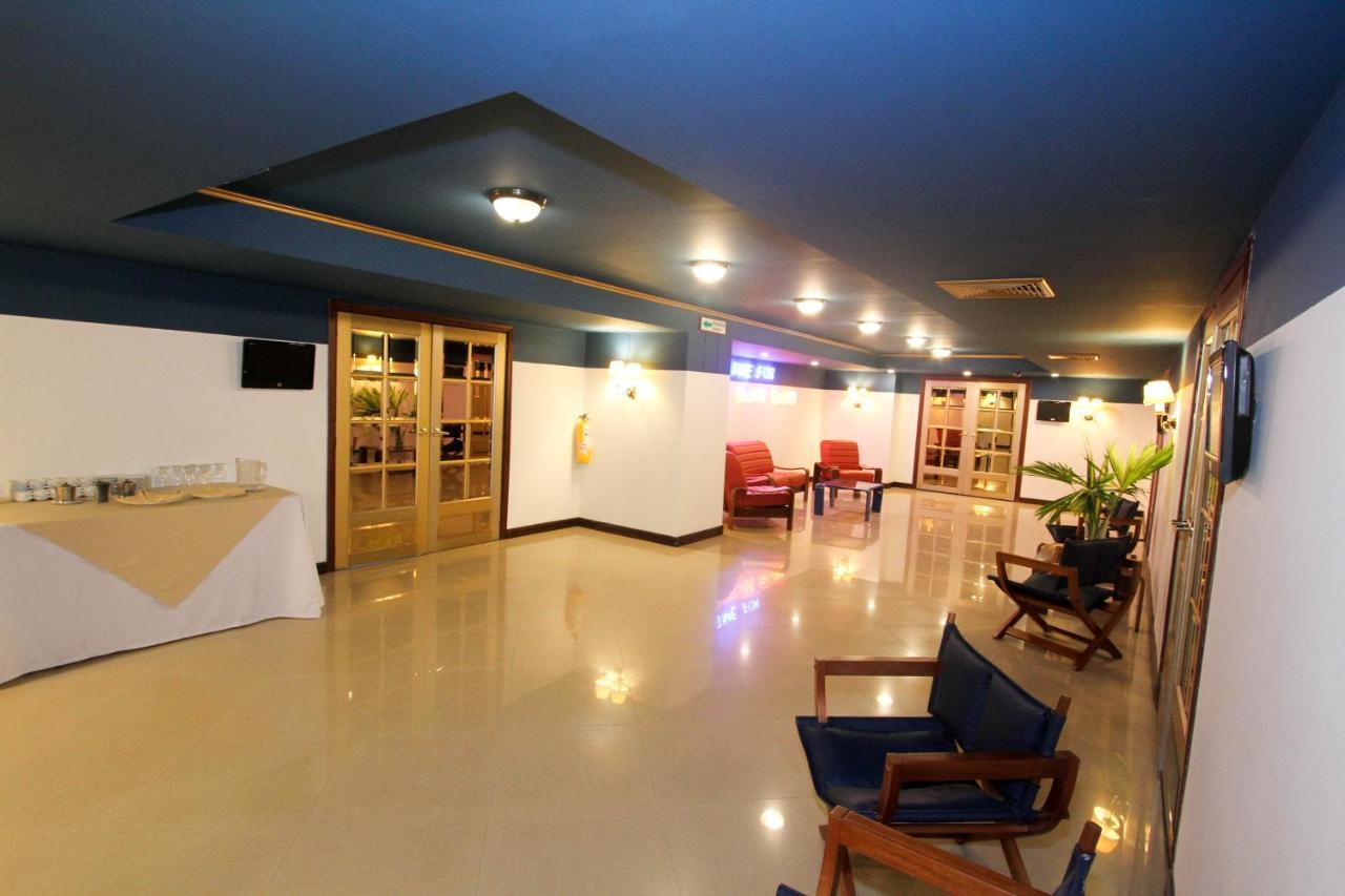 Pop Art Hotel Las Colinas 马尼萨莱斯 外观 照片